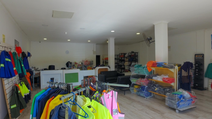 To Let commercial Property for Rent in Oos Einde North West